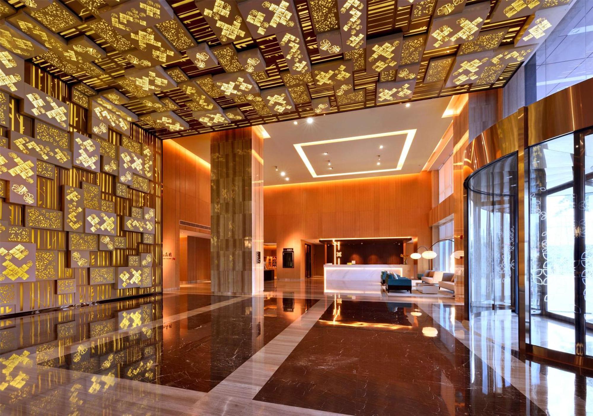 Hilton Garden Inn Chengdu Huayang Exterior photo